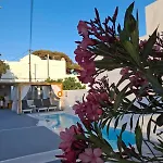 Apart Otel Alloro Perissa (Santorini)
