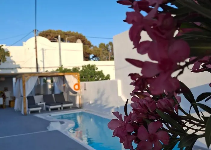 Aparthotel Alloro Perissa (Santorini)
