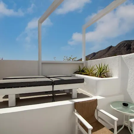Aparthotel Alloro Perissa (Santorini)