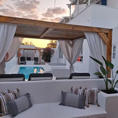 Alloro Aparthotel *