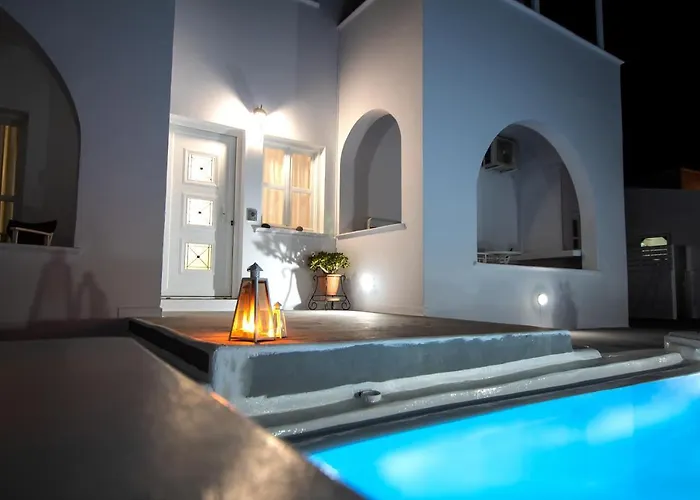 Alloro 4* Perissa (Santorini)
