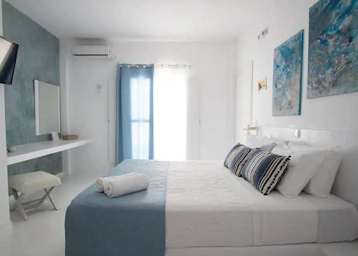 Alloro 4* Perissa (Santorini)