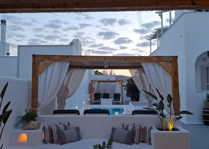 Apart Otel Alloro Perissa (Santorini)