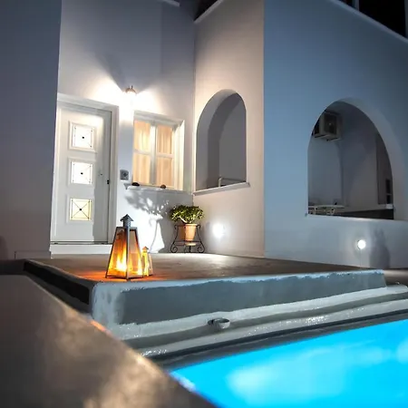 Alloro 4* Perissa (Santorini)