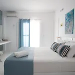 Alloro 4* פריסה